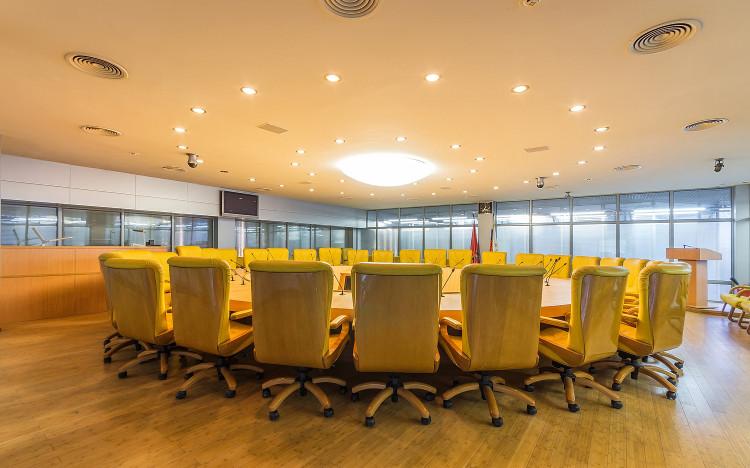 Вид переговорной комнаты